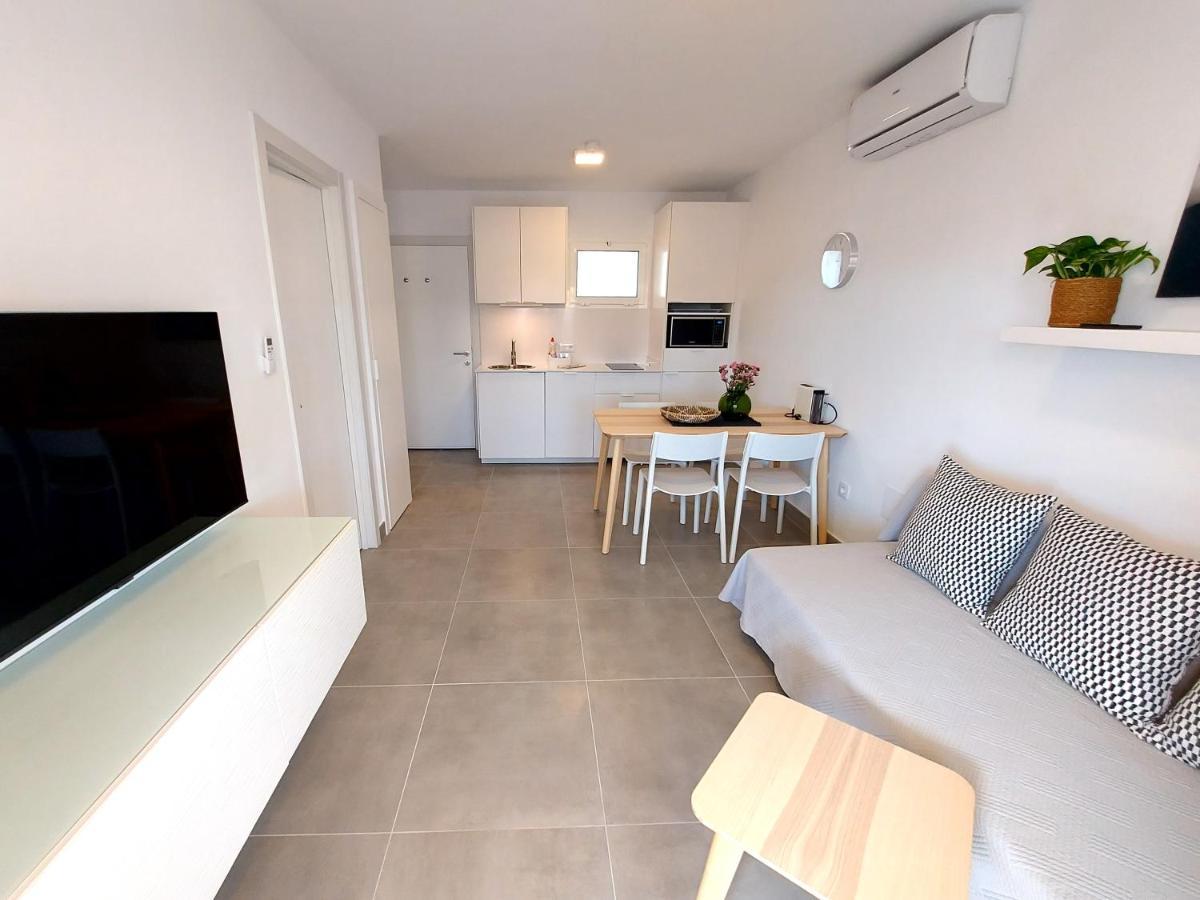 Suite Mirapuerto - Luxury Apartment With Sea View Mogan Bagian luar foto